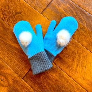 Anthropologie Pom Pom mittens